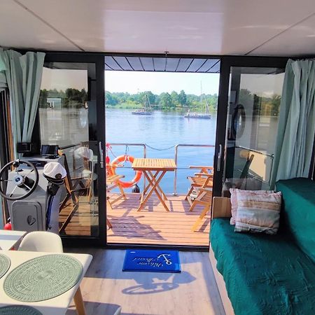 Апартаменти Houseboat Water Boy Apartament Plywajacy Dom Na Wodzie Lodz Вроцлав Екстер'єр фото