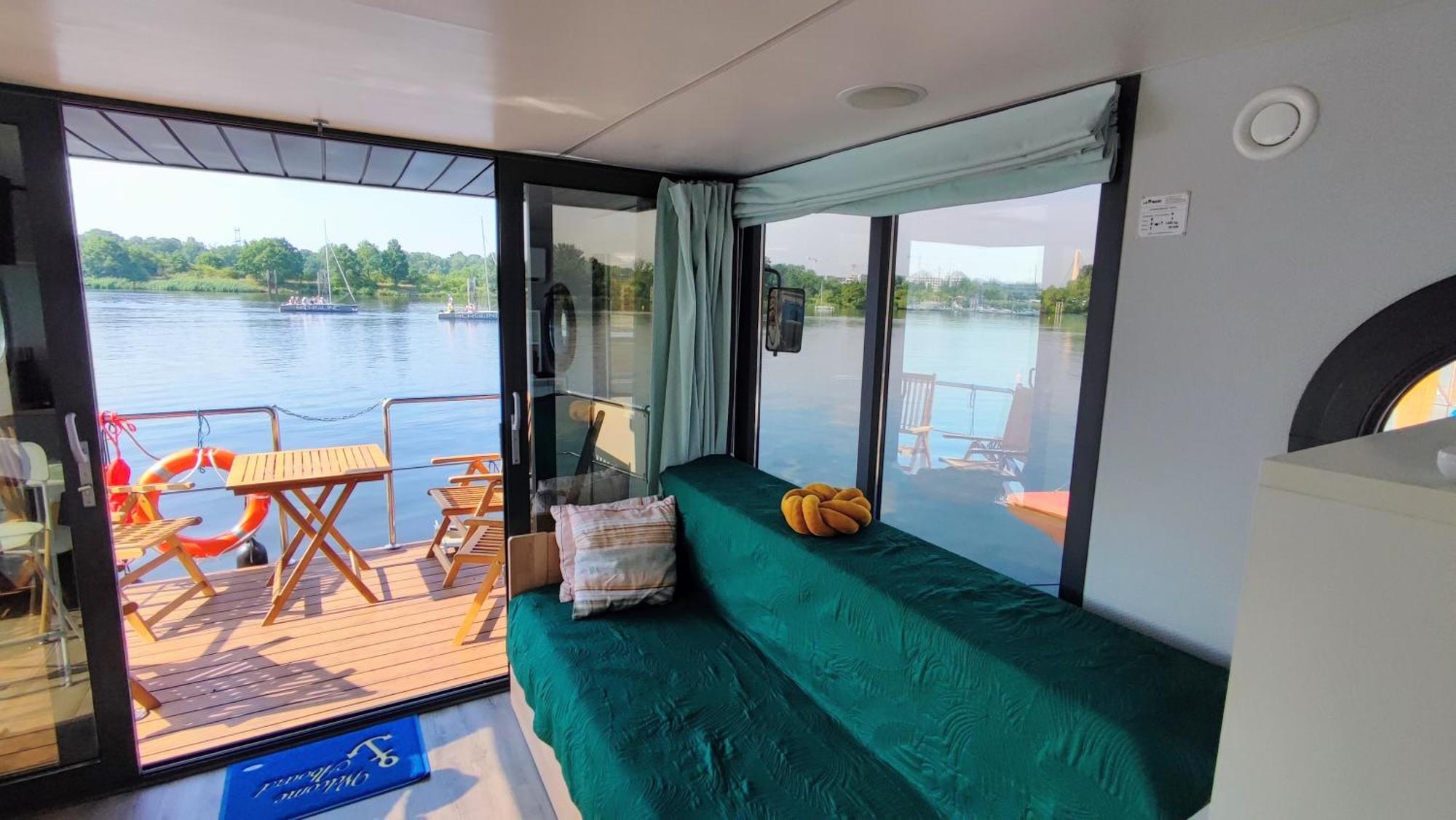 Апартаменти Houseboat Water Boy Apartament Plywajacy Dom Na Wodzie Lodz Вроцлав Екстер'єр фото